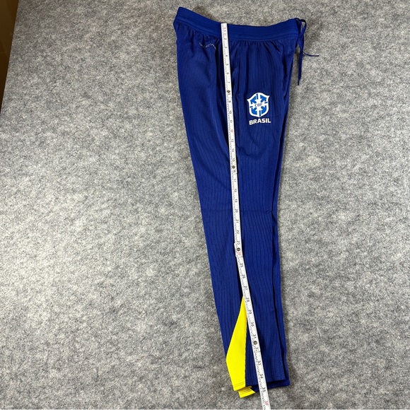 Nike Dri-FIT ADV Women’s Brazil Player Issue Warm-up Soccer Pants Size Small - Picture 8 of 9